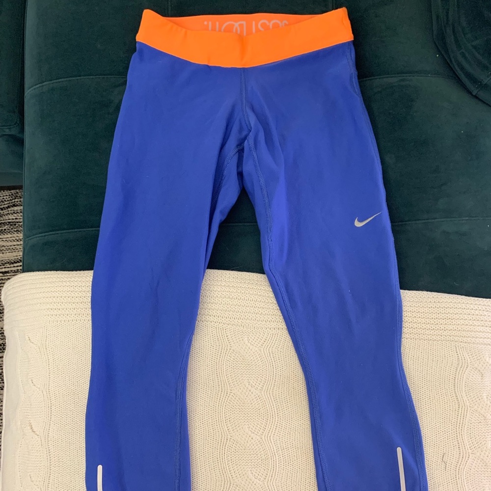 Nike dri fit crop